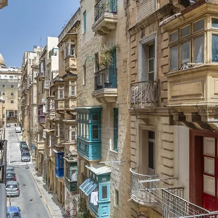 Appartamento Traditional 2br Stylish Townhouse With Maltese Balcony - Close To Triton Fountain Valletta, Sliema & Saint Julians